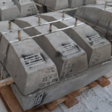 Полушпала железобетонная ПШ-10-160 (новая)